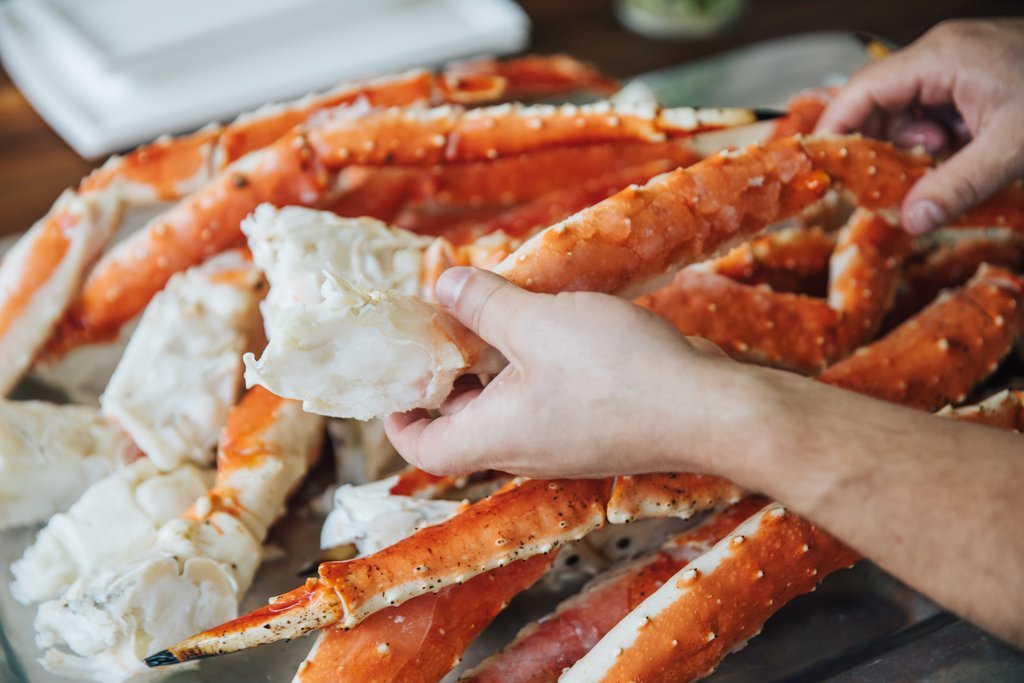 Discover the Convenience of Overnight Delivery for Alaskan King Crab